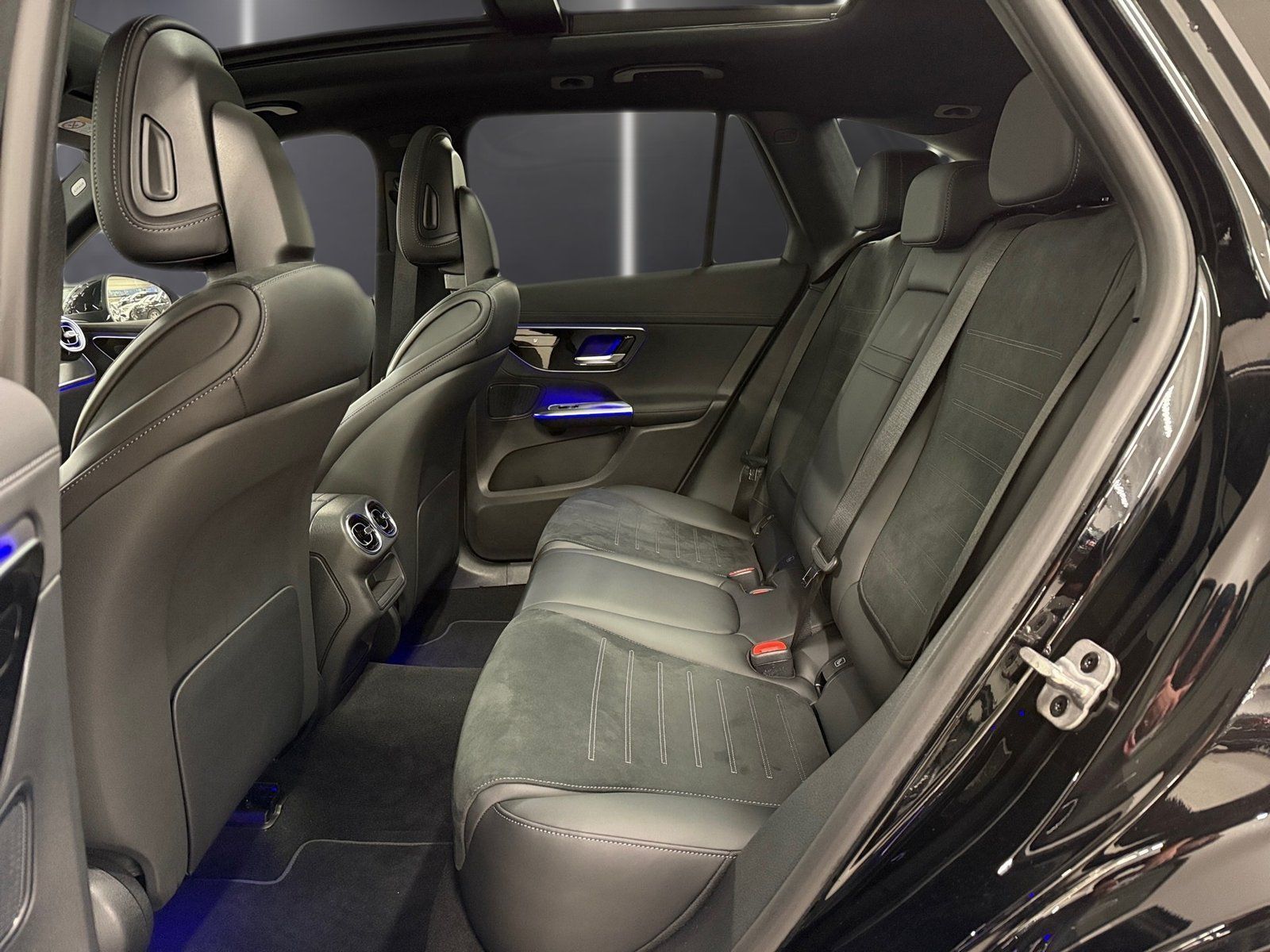 Fahrzeugabbildung Mercedes-Benz GLC 450 d 4M Edition AMG*Pano*Distro*Towink*AHK*