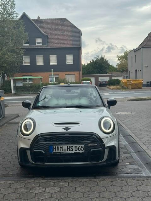 MINI Cooper S Cabrio JCW