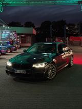BMW M550d xDrive G30  400 PS  127.000 km  - graue BMW 550
