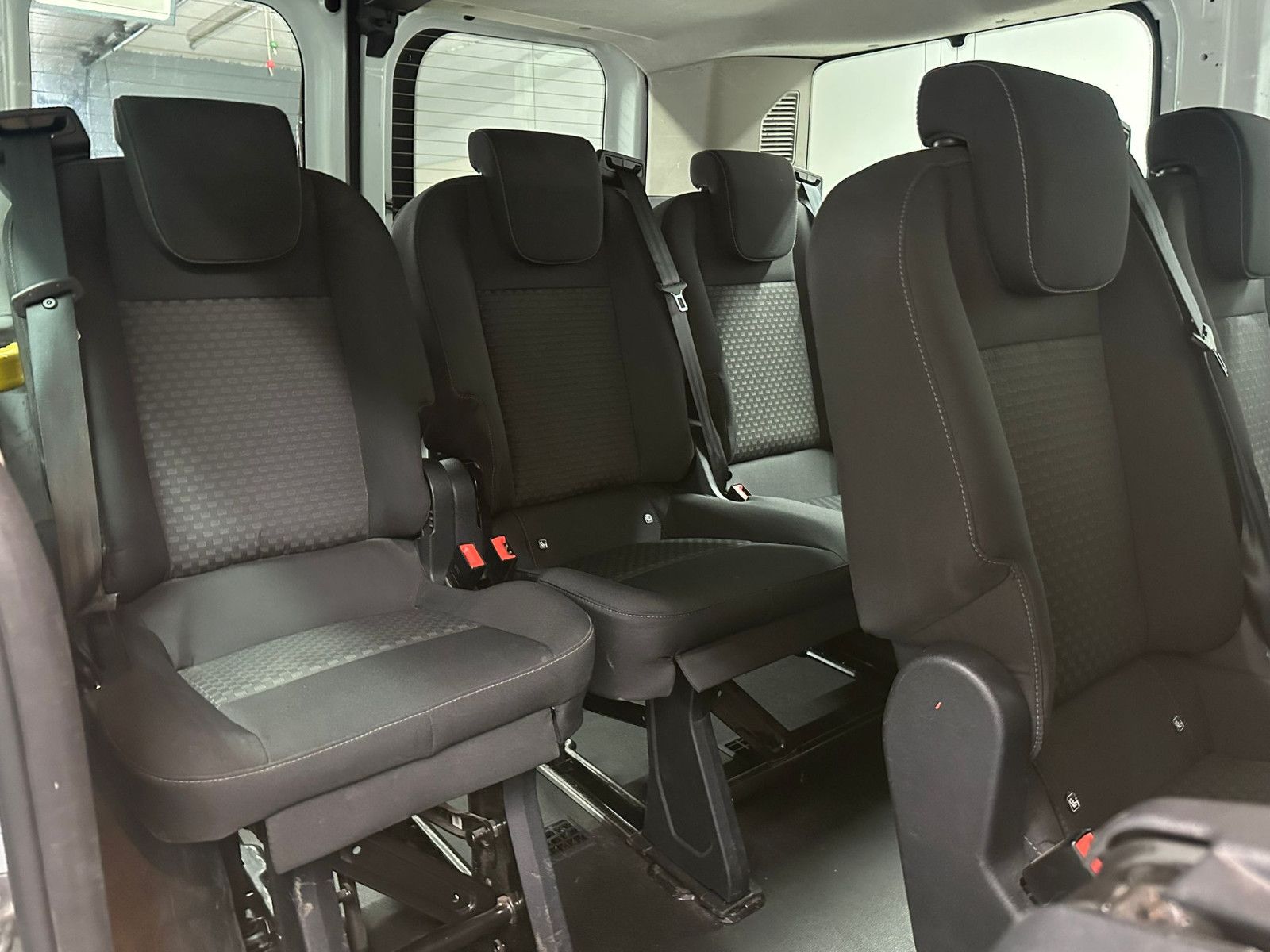 Fahrzeugabbildung Ford Transit Custom *9-SITZE*2xKLIMA**AHK*