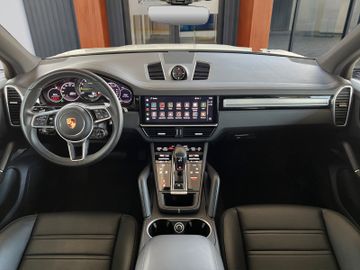 Porsche Cayenne - 8