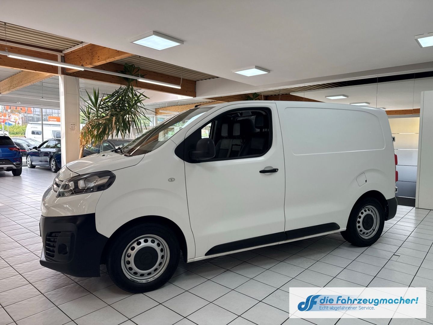 Fahrzeugabbildung Citroën Jumpy Kasten Profi XS 1.6 BlueHDi 115 FAP *EXPOR