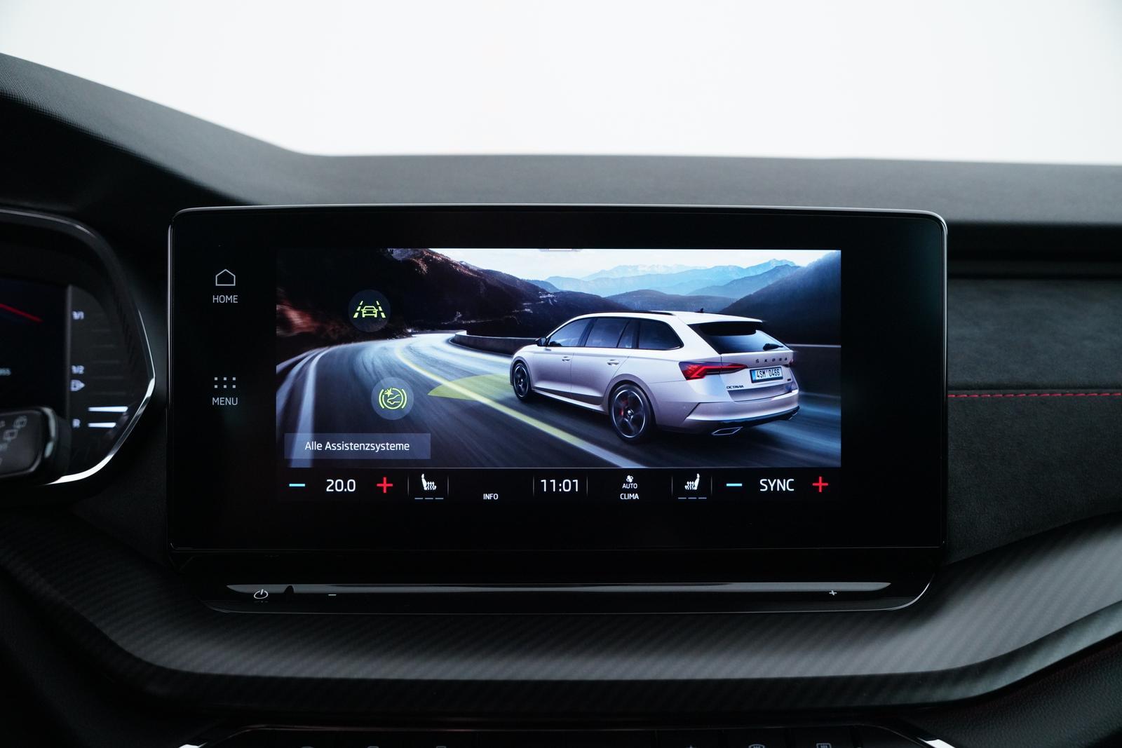 Skoda OCTAVIA COMBI RS 2.0TSI DSG HEAD-UP+SCHECKHEFT