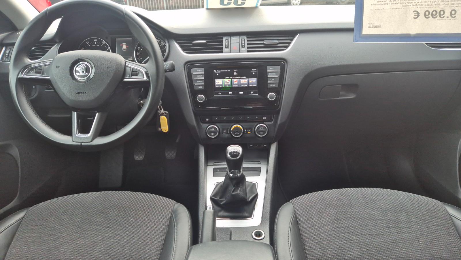 Skoda Octavia Combi Elegance 1.4