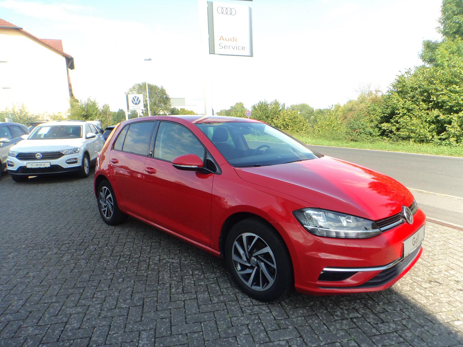 Volkswagen Golf VII TSI DSG "Sound"