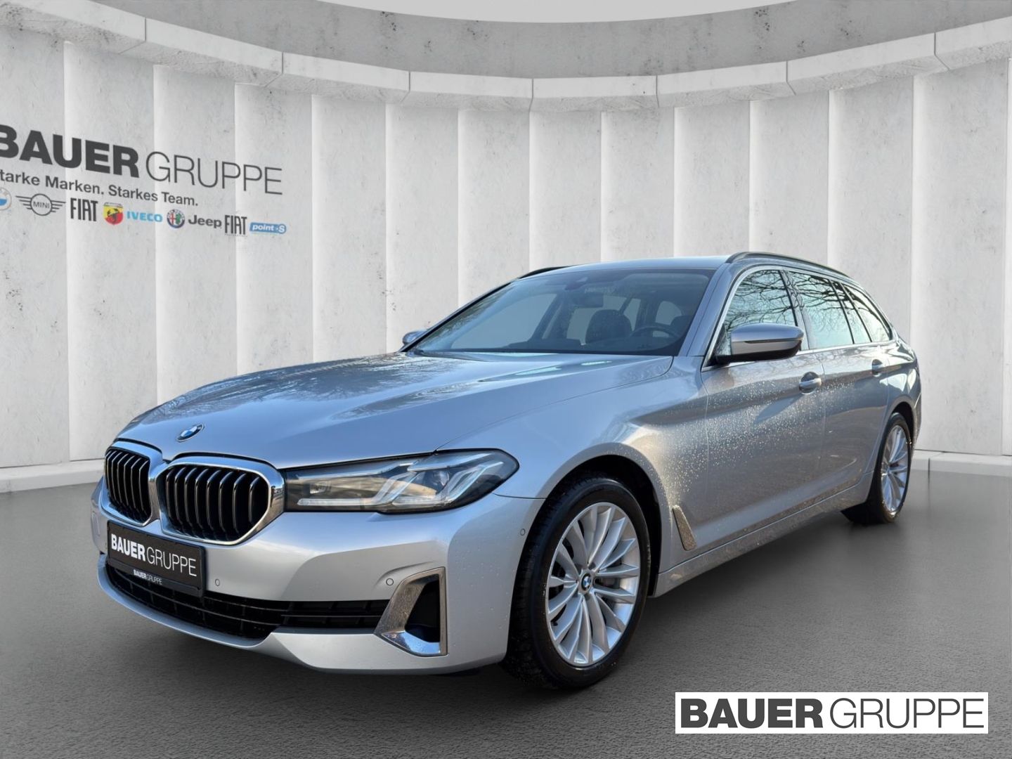 BMW 530 d Luxury Line Touring LED AHK Pano Memory Hi