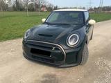 MINI Cooper SE Resolute Editon - Rebel Green -  - MINI Cooper SE: Resolute Editon