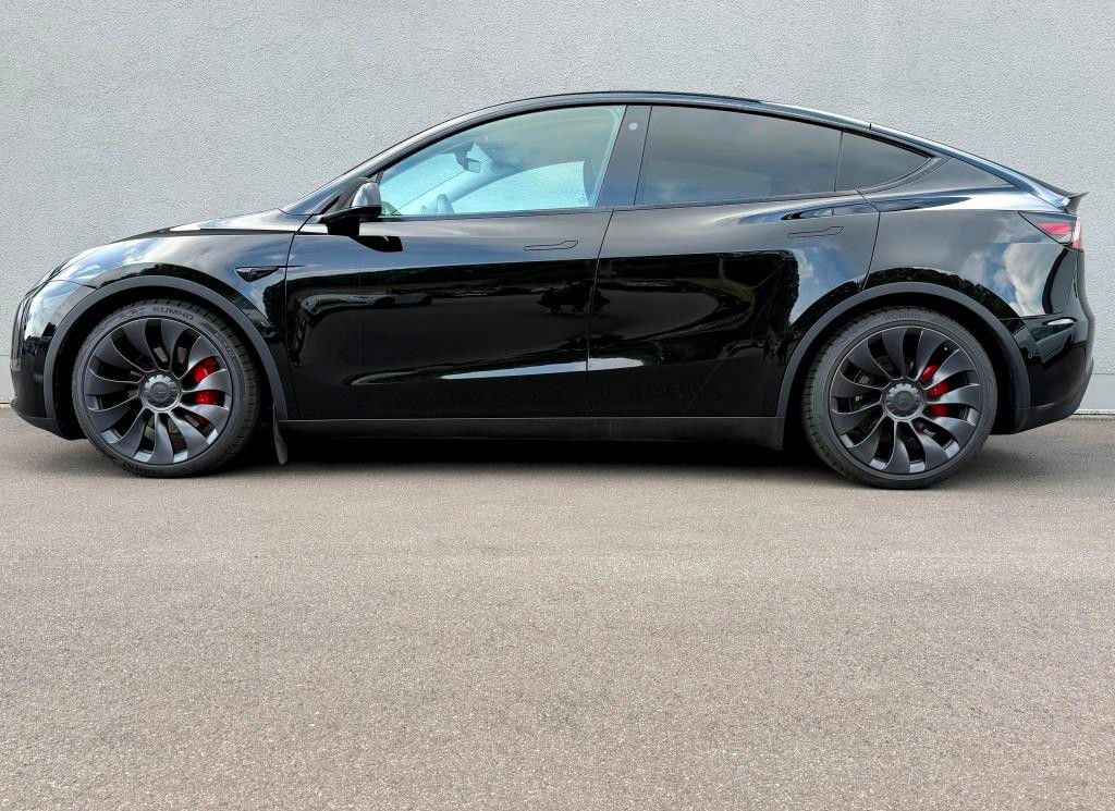 Tesla Model Y Performance Dual AWD foto 2