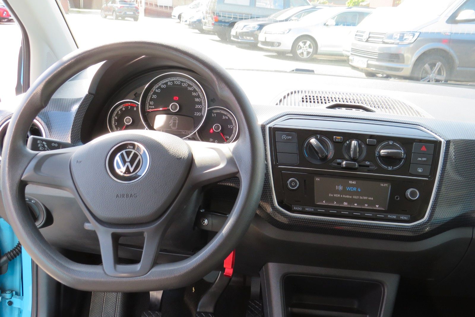 Fahrzeugabbildung Volkswagen up! 4T GJ KLIMA SPURHALTE DAB SCHECKHEFT