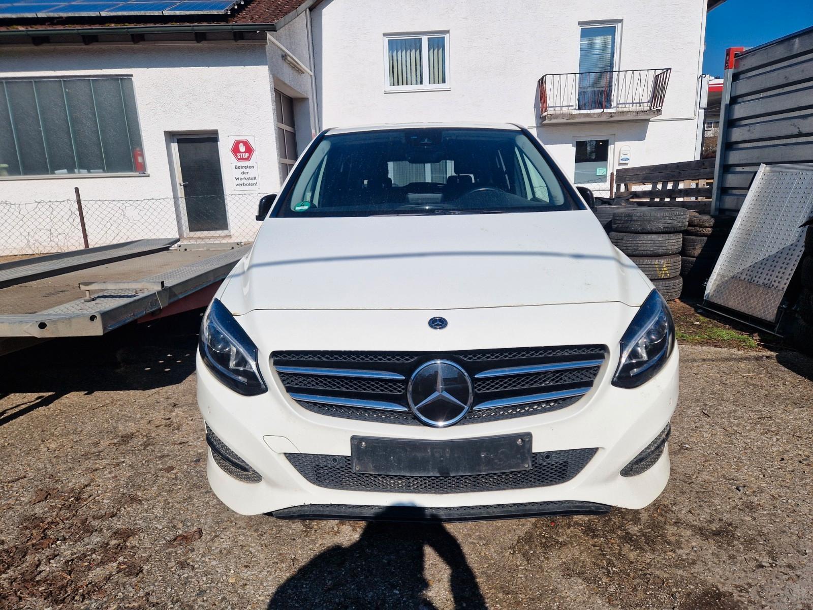 Mercedes-Benz B 200 B B 200 d Urban Style Edition