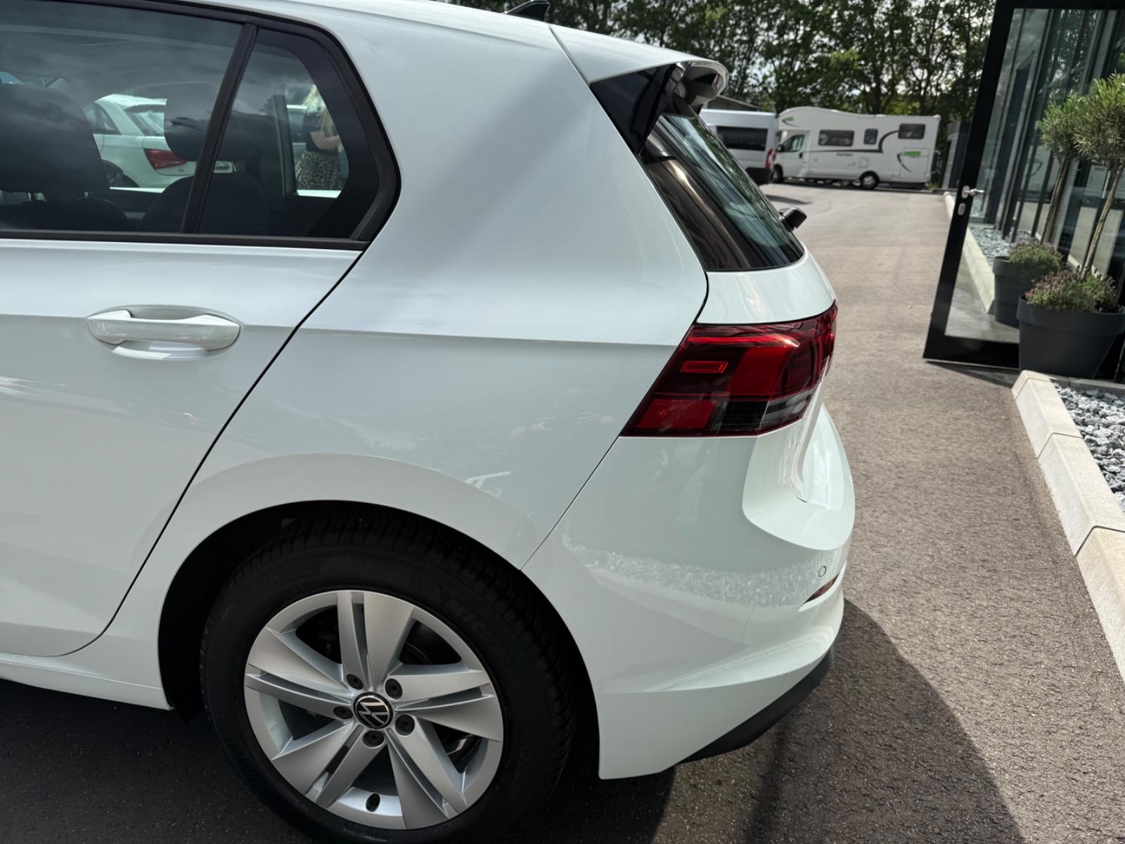 Volkswagen Golf VIII Lim. Life*FAHRSCHULE*PANO*SHZ*PDC*1HD*, миниатюра 22