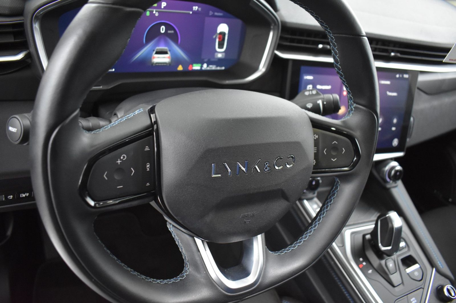 LYNC AND CO 01 1.5TD Aut PHEV PANO+MEMO+NAVI+LED+SHZ+ACC+360 - Image 15