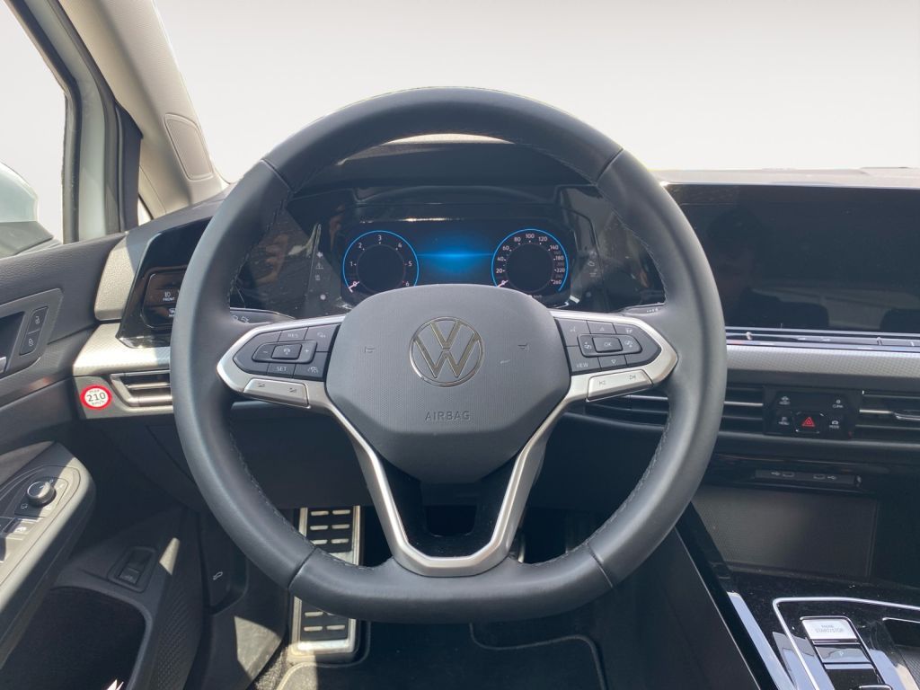 Fahrzeugabbildung Volkswagen Golf Variant 2.0 TDI 4Motion SCR DSG Alltrack