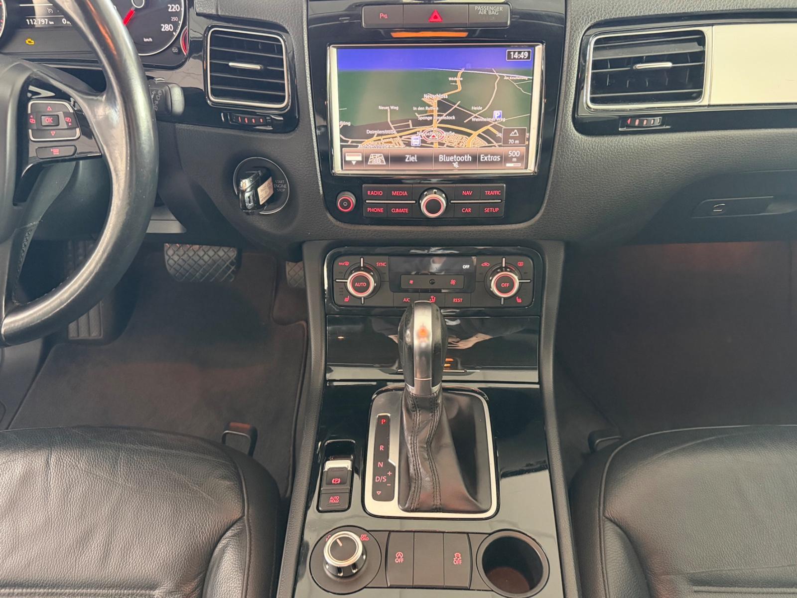 VOLKSWAGEN TOUAREG V6 TDI 3.0 204ch 4MOTION - CUIR - GPS RNS 850 - XÉNON - SIÈGES CHAUFFANTS - ATTELAGE 3,5T