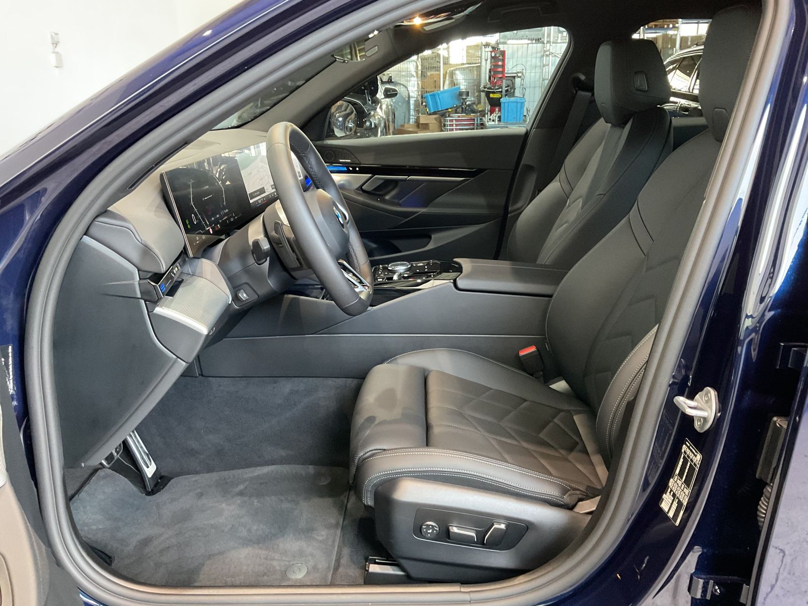 Fahrzeugabbildung BMW 520i M Sportpaket | Lenkradheizung | Sitzbelüftu