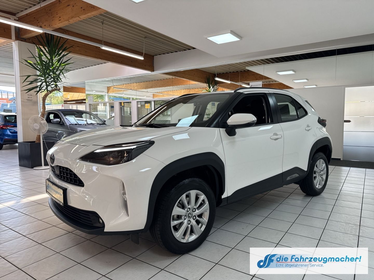 Fahrzeugabbildung Toyota Yaris Cross Hybrid FWD Comfort ACC DAB Spurhalte