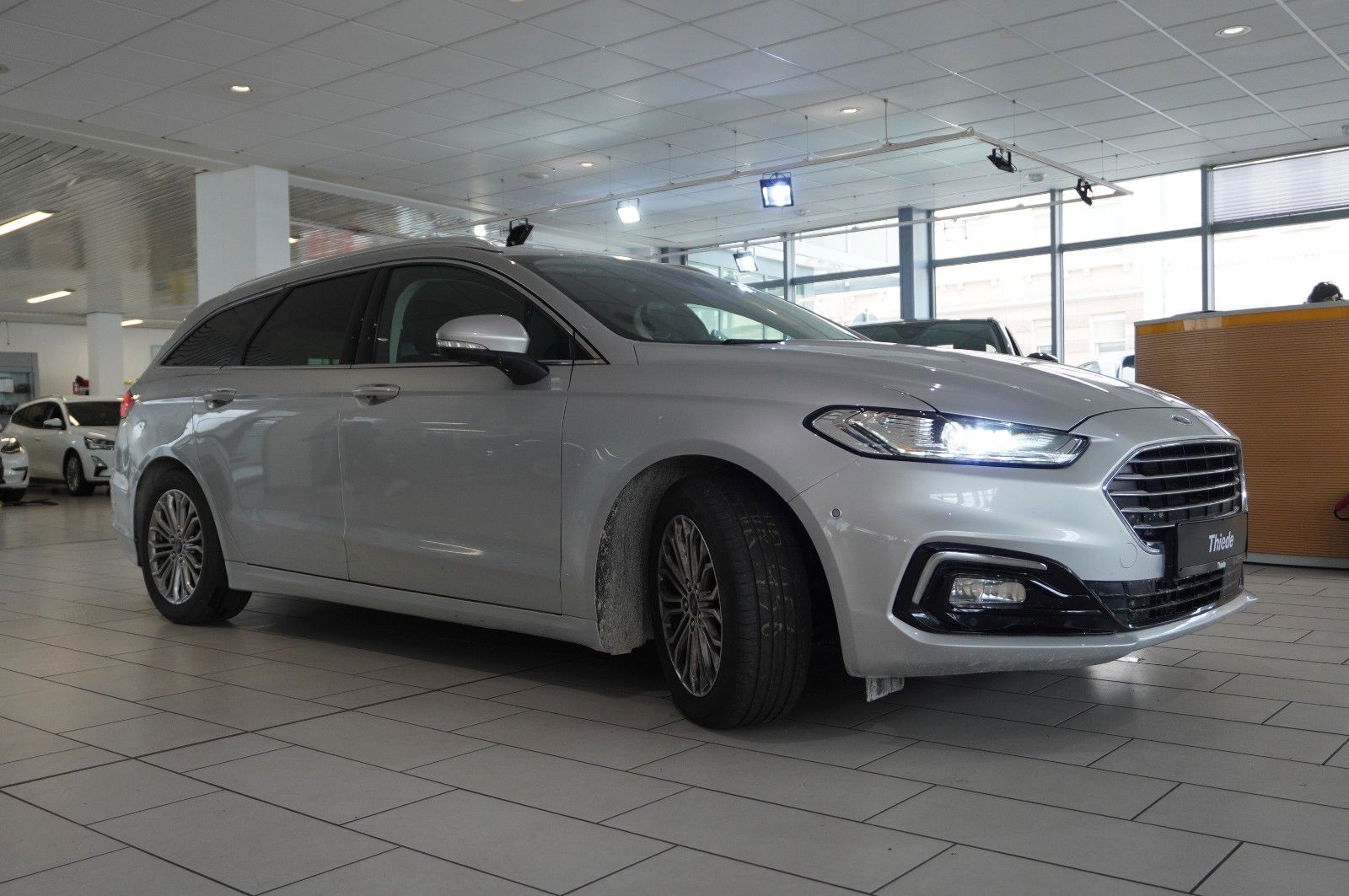 Fahrzeugabbildung Ford Mondeo Turnier 2.0D TITANIUM NAVI/LED/KAMERA/AHK