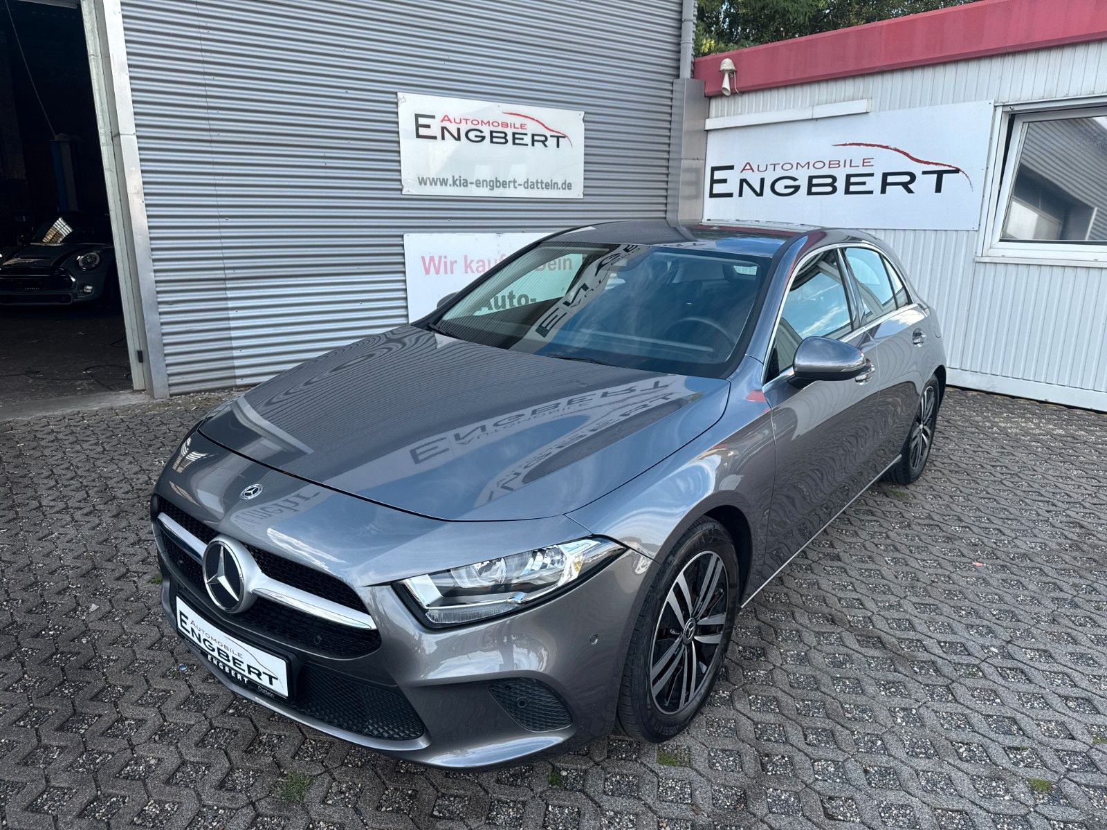 Mercedes-Benz A 180 Progressive Navi Carplay WKR SKR foto 3