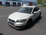 Volvo C30 2.0 Momentum - Volvo C30 mit Benzin-Antrieb