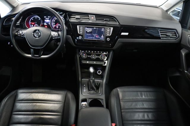 Fahrzeugabbildung Volkswagen Touran Comfortline BMT/Start-Stopp|PANO|LED|ACC|