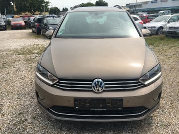 Volkswagen Golf - 2