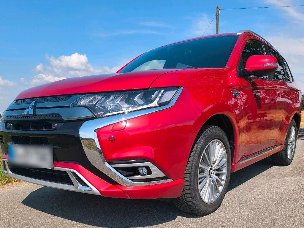Image of Mitsubishi Outlander