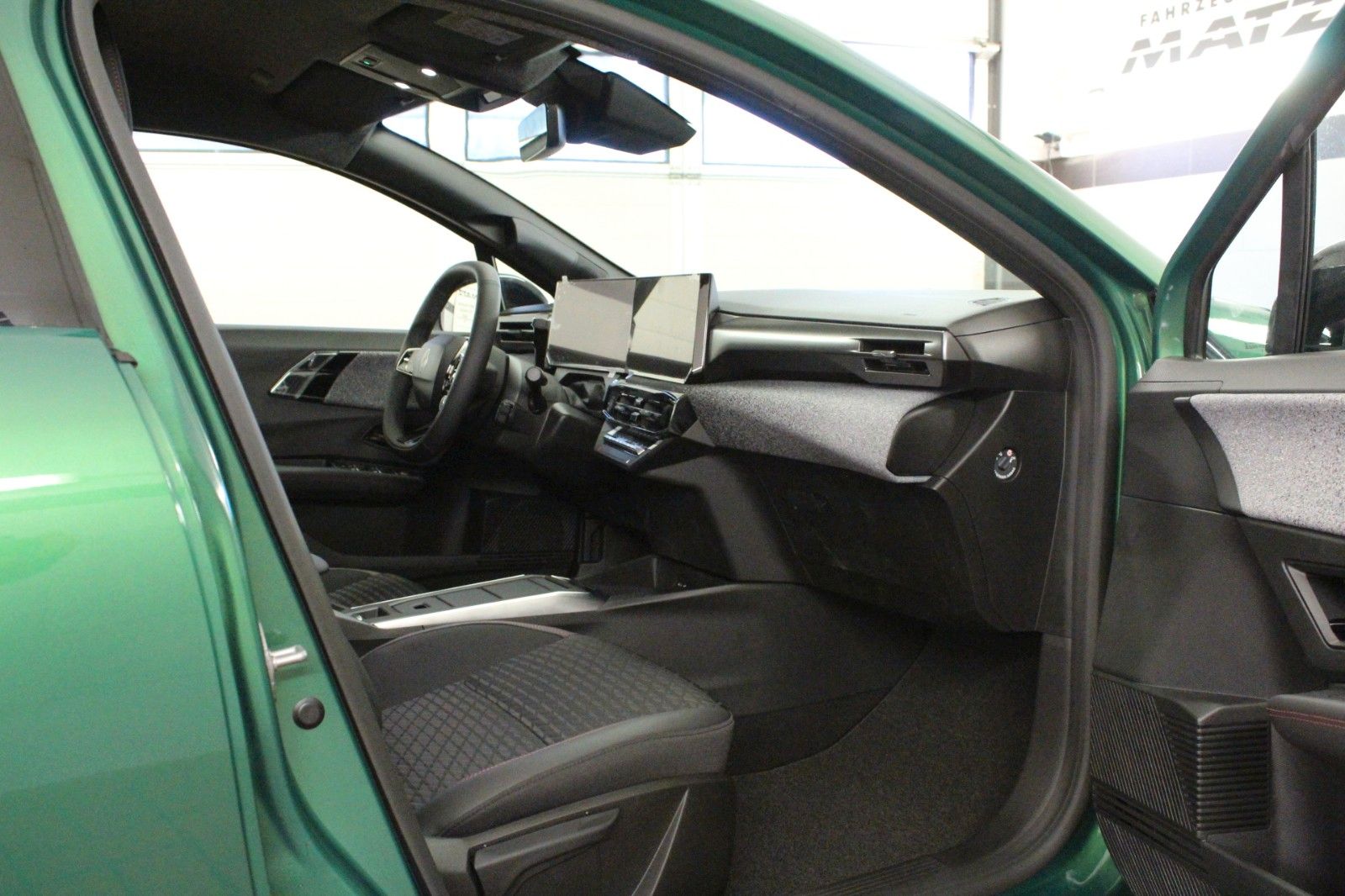 Fahrzeugabbildung Renault Clio VI TCe 115 EDC Techno *Neues Modell*