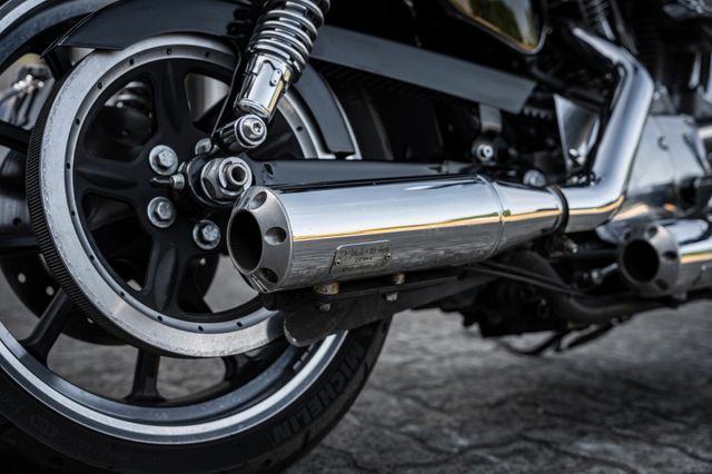 Fahrzeugabbildung Harley-Davidson XL883L SUPERLOW SPORTSTER - JEKILL&HYDE -