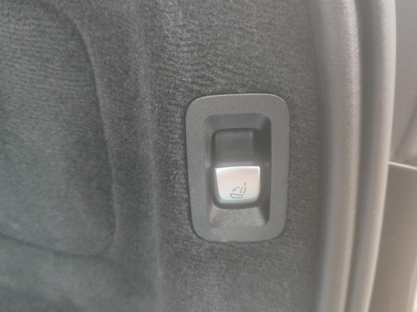 Mercedes-Benz C-Class *Navi*Pano*SitzHZ*Totwinkel*LED*, миниатюра 22