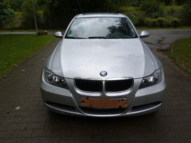 BMW 320i