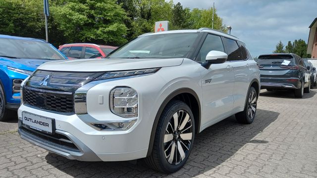 Mitsubishi Plug-in Hybrid Outlander Top /Pano/HUD/Kamera/