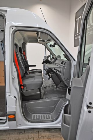Fahrzeugabbildung Renault Master dCi 150 PS Kasten L3H2 AHK Klima #23T047