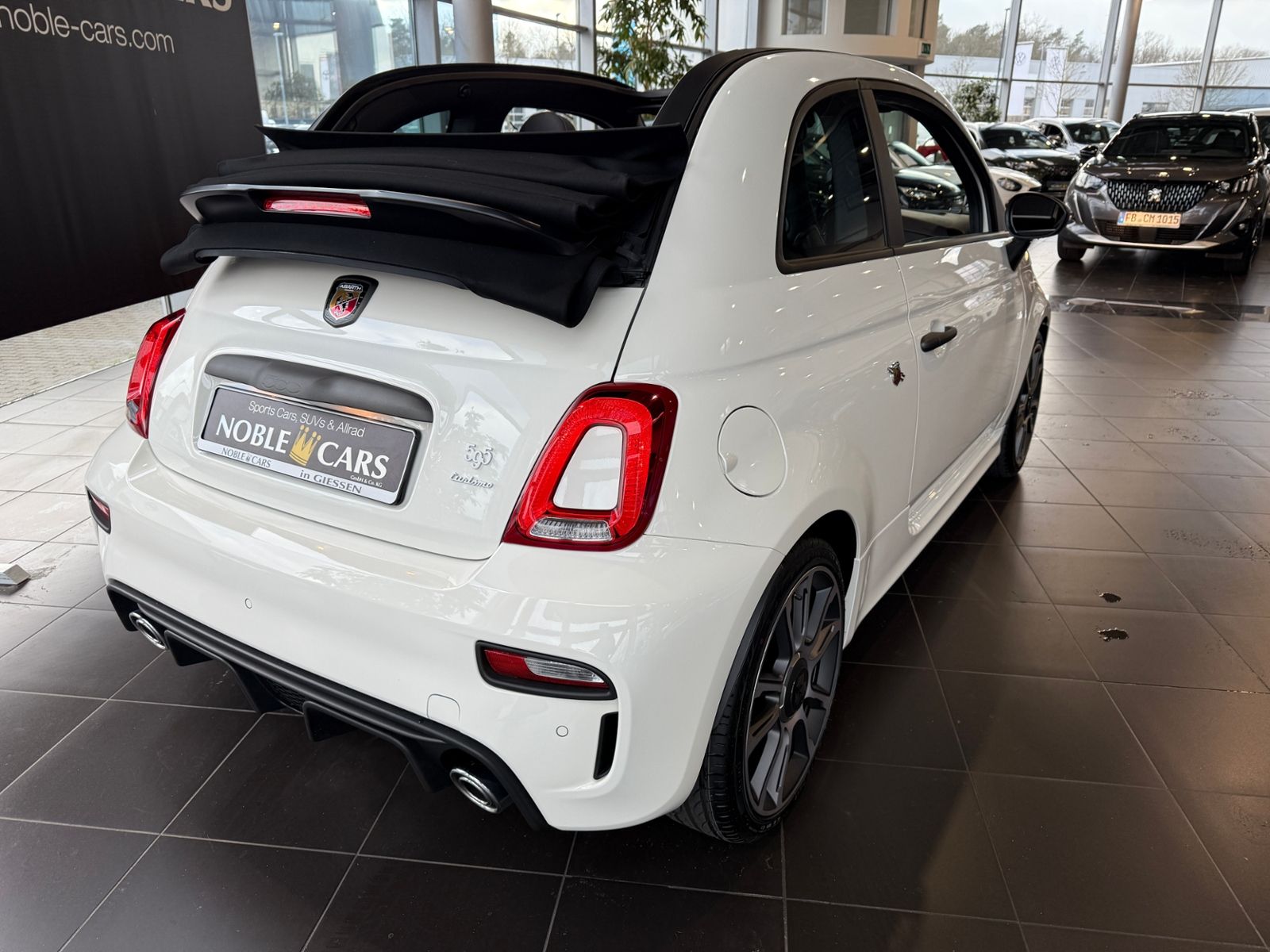 Fahrzeugabbildung Abarth 595C Linea Turismo NAV LEDER ALU