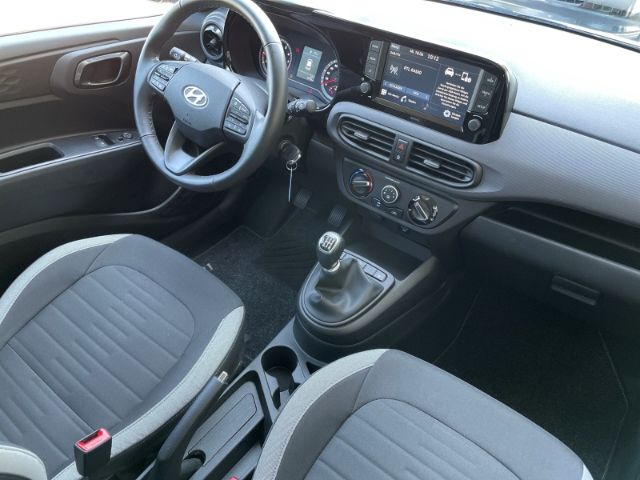 Fahrzeugabbildung Hyundai i10 1.0 Edition 30 Klimaanlage, Sitzheizung, DAB