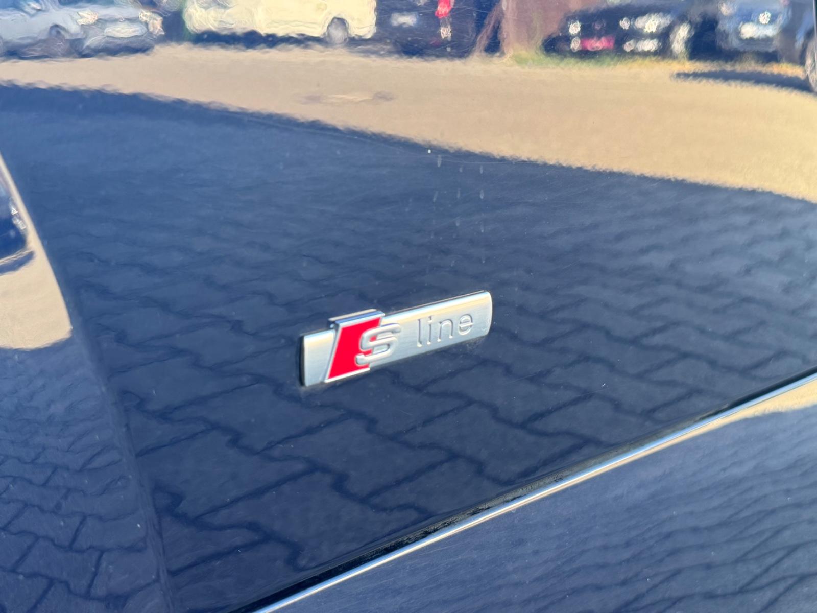 Audi TT Roadster 1.8T quattro 132 kW | S-line
