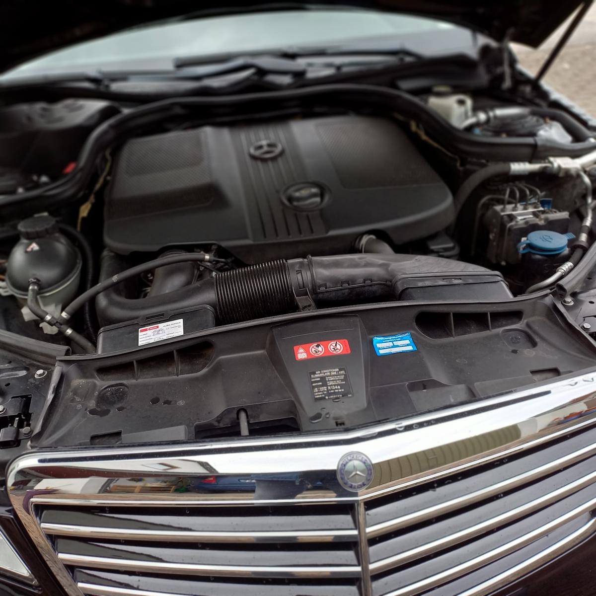Mercedes-Benz E 220 CDI BlueEFFICIENCY AVANTGARDE AVANTGARDE