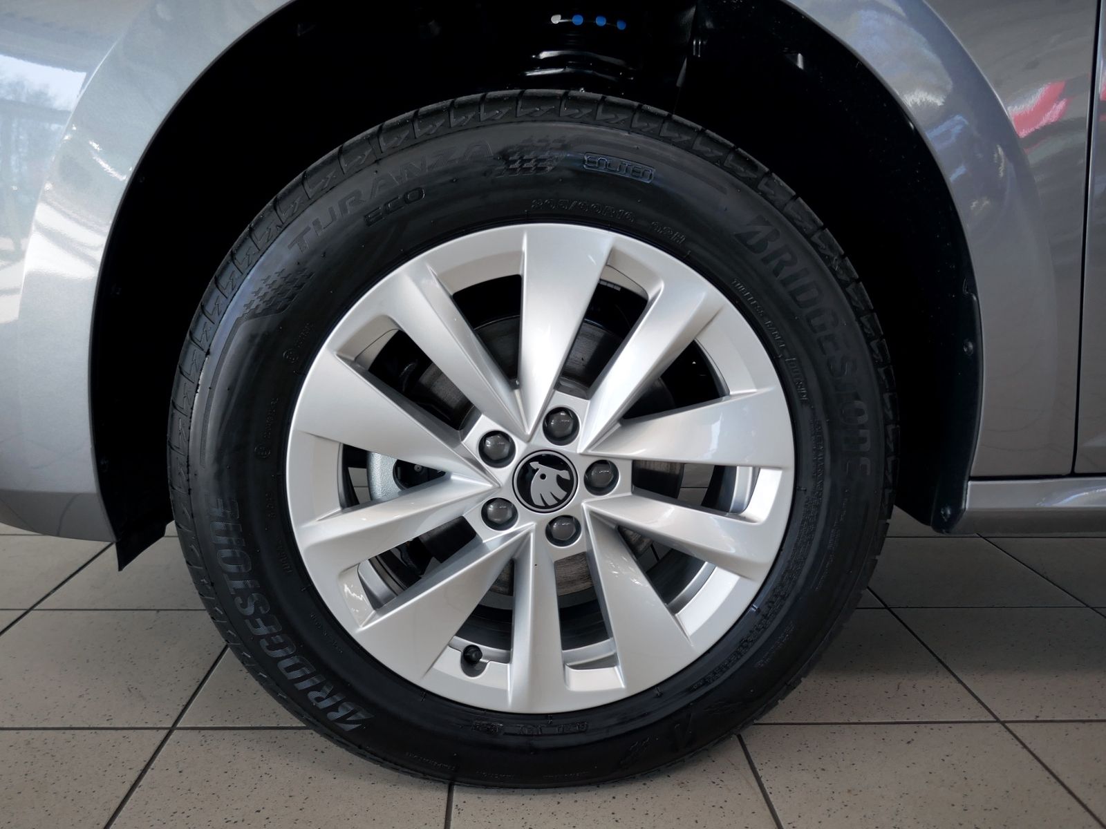 Fahrzeugabbildung SKODA Kamiq Essence 1.0 TSI DSG | LED PDC GRA App