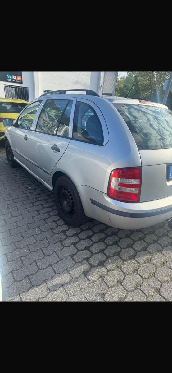 Skoda Fabia 2005 — engine 1.896 cm³, 101 HP (74kW)