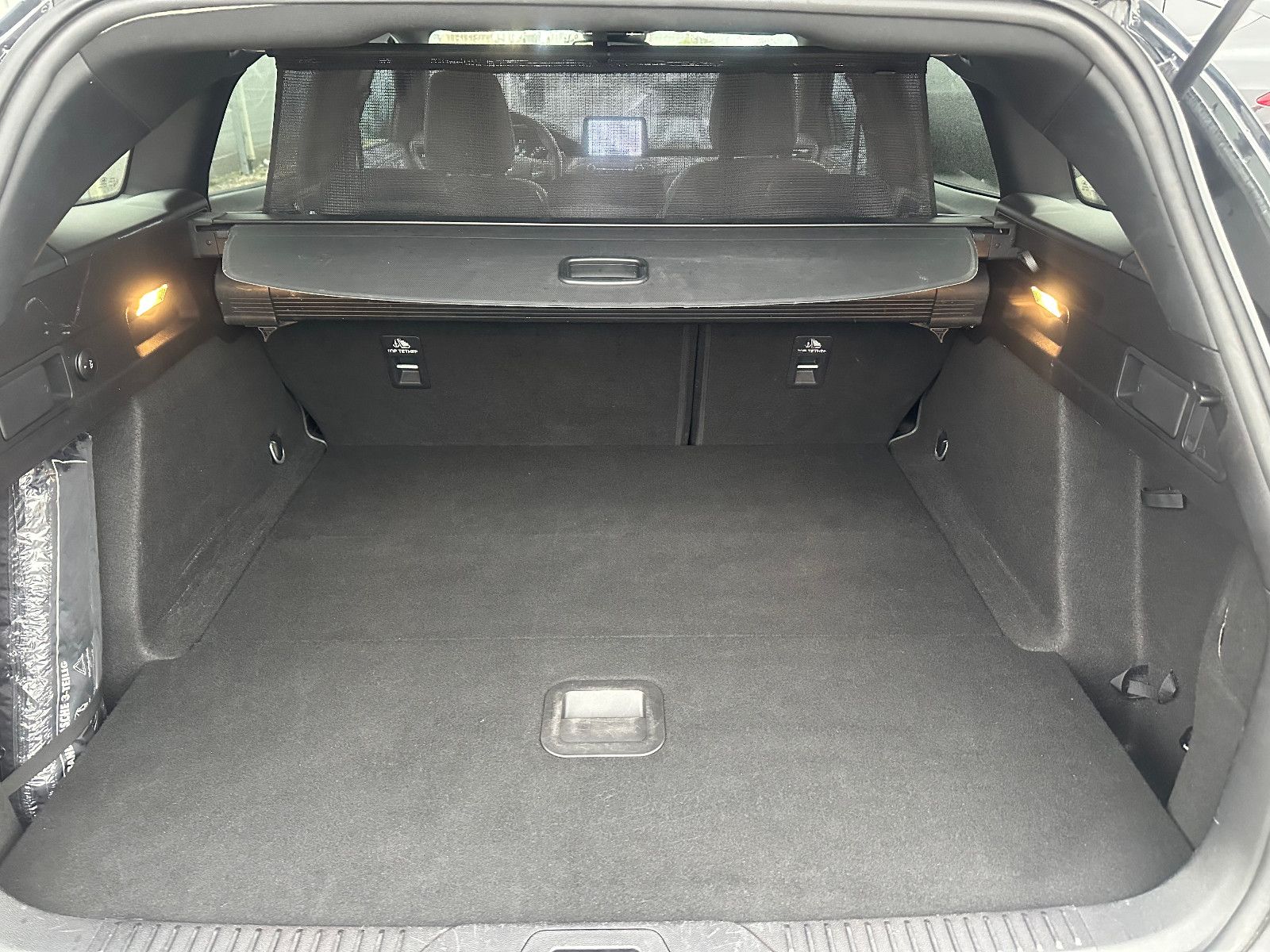 Fahrzeugabbildung Ford FOCUS TURNIER 2.0 ST-LINE ECOBLUE*1.HAND+AUTOM.*