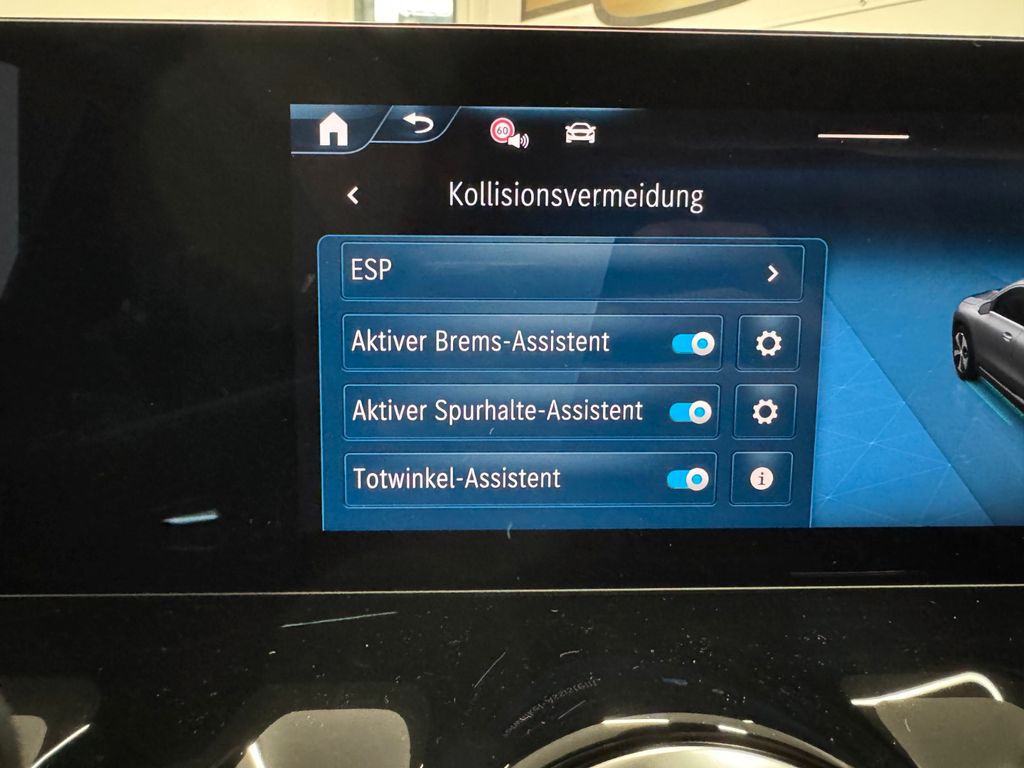 MERCEDES-BENZ GLA 250 4M AMG*PANO*NIGHT*MULTIBEAM*KAMERA*DISTR MERCEDES-BENZ GLA 250 4M AMG*PANO*NIGHT*MULTIBEAM*KAMERA*DISTR