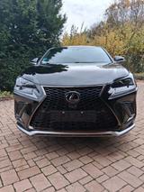 Lexus NX 300h Garantie ,4x Inspektion inklusive  - Lexus: Allradantrieb