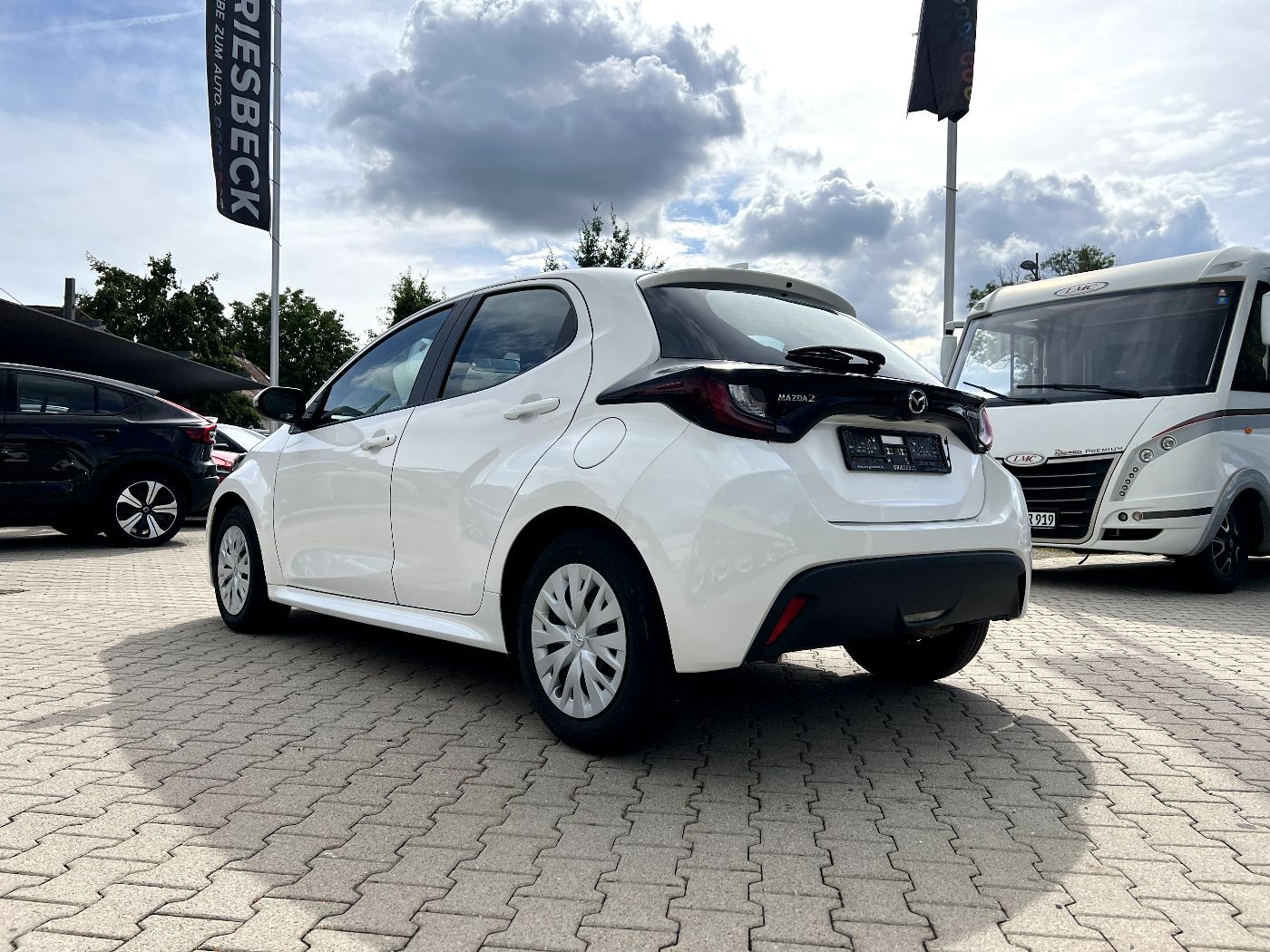 Mazda 2 1.5 CVT Pure **ACC Klimaautomatik DAB+** imagem 2