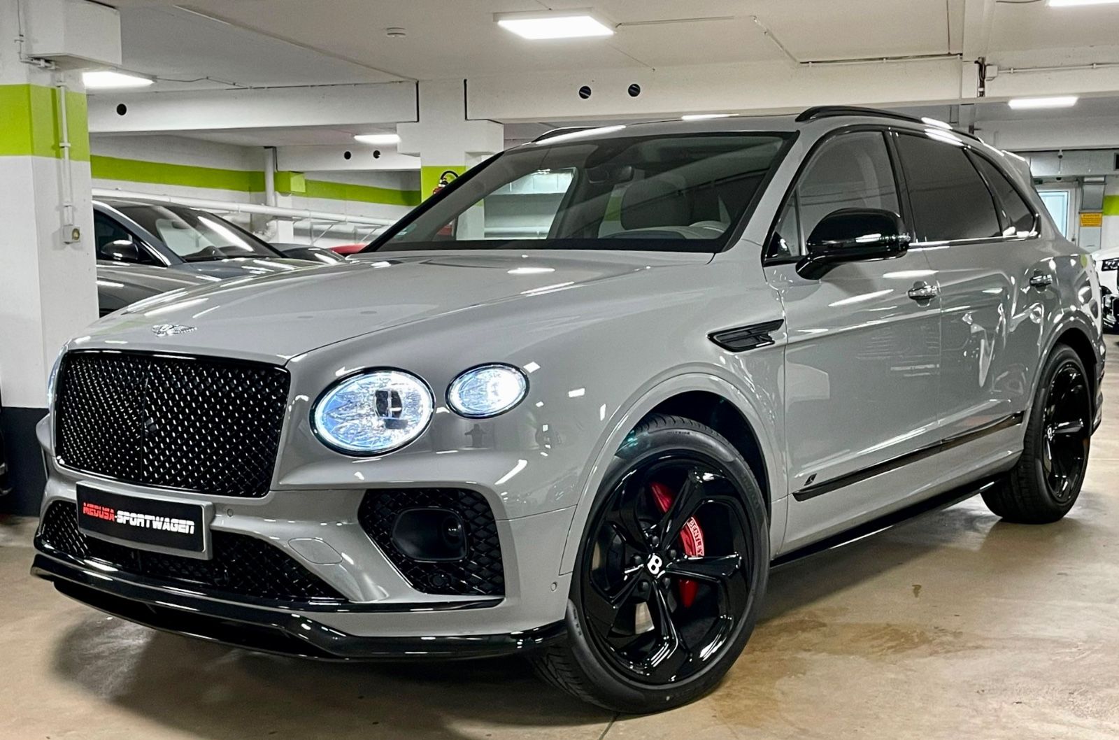 Fahrzeugabbildung Bentley BENTAYGA V8 S CARBON NAIM MASSAGE PANO FULL!