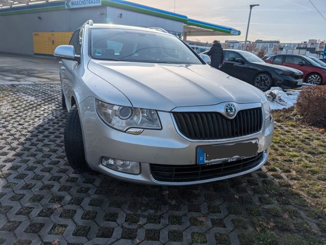 Skoda Superb 3.6 V6 DSG 4x4 Elegance Combi Eleg. AHK