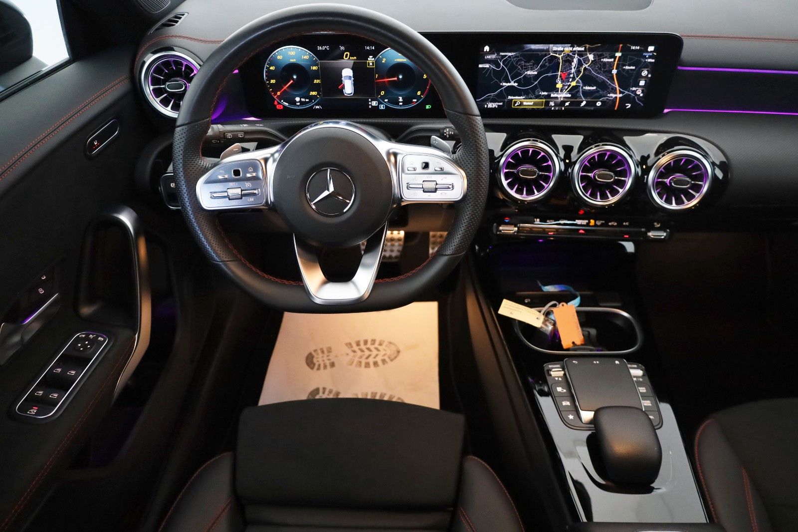 Fahrzeugabbildung Mercedes-Benz CLA 200d SB, AMG line,T.Leder,Navi,LED,SH, SR+WR