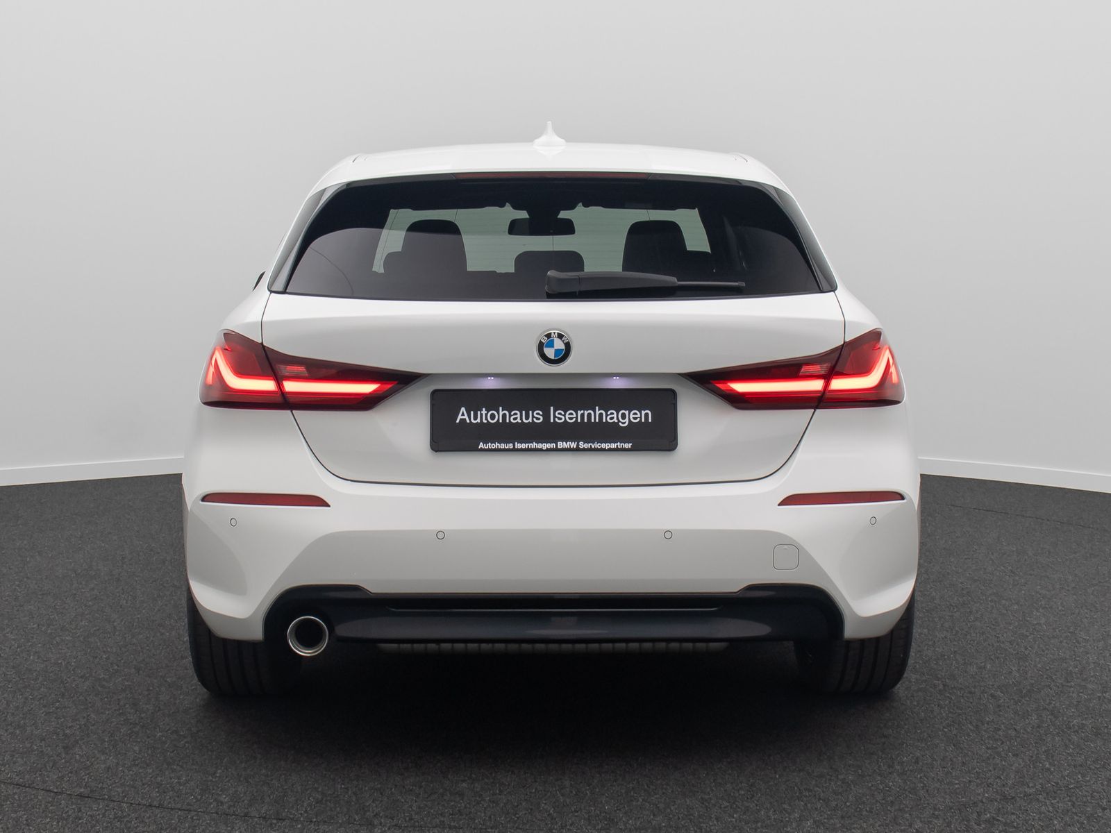 Fahrzeugabbildung BMW 118i Sport Line LED Navi DAB Tempomat