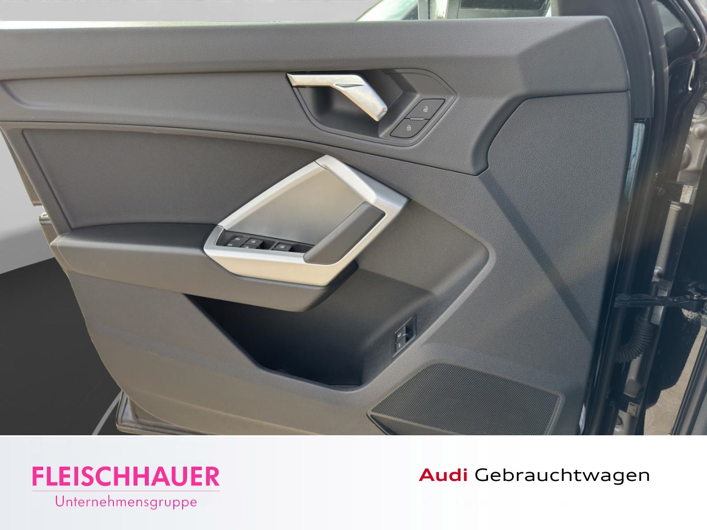 Audi Q3 Sportback 45 TFSI e S line Navi LED AHK Kamer foto 12