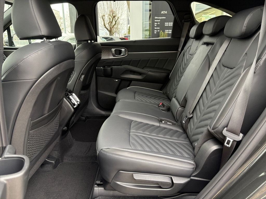 Fahrzeugabbildung Kia SORENTO 2.2D AWD DCT8 PLAT NAPPA PREM AHK