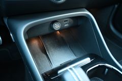 Fahrzeugabbildung Volvo XC40 T5 Recharge R-Design*360°*STDHZG*PANO*