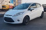 Ford Fiesta Titanium*82PS*Klimaaut.*SHZ*PDC* - Ford Fiesta: 82 Ps